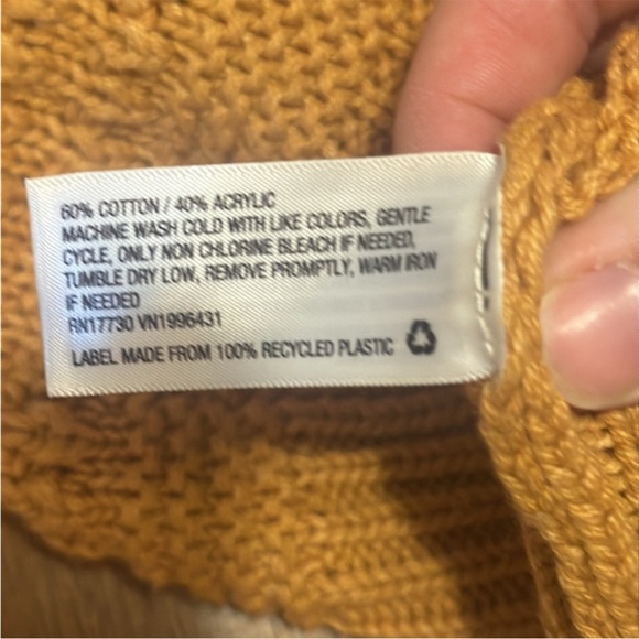 Universal Thread Mustard Yellow Long Sleeve Crew Neck Sweater Women's, Size XS - Picture 10 of 10